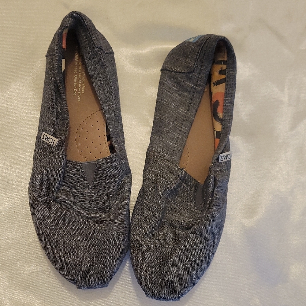 Toms Women's Gray Slip-On Shoes